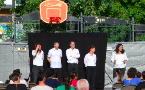 Photo de l'&eacute;quipe en jeu, compagnie professionnelle de th&eacute;&acirc;tre forum
