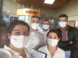 Photo de l'&eacute;quipe "masqu&eacute;e", compagnie professionnelle de th&eacute;&acirc;tre forum